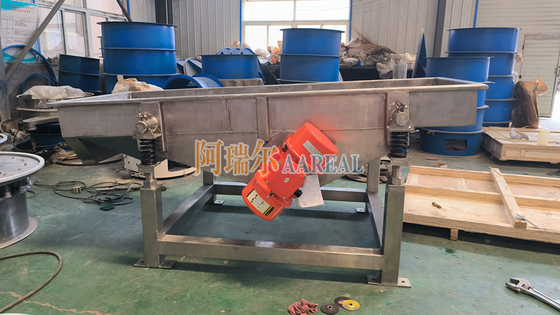 1000*2500mm Ρυθμίσιμη γωνία Ατσάλι 304 γραμμικό δονητικό σίτσο για παγάκια